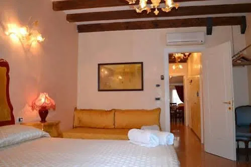 Gasthuis Residenza Santo Stefano Hotel Venetië